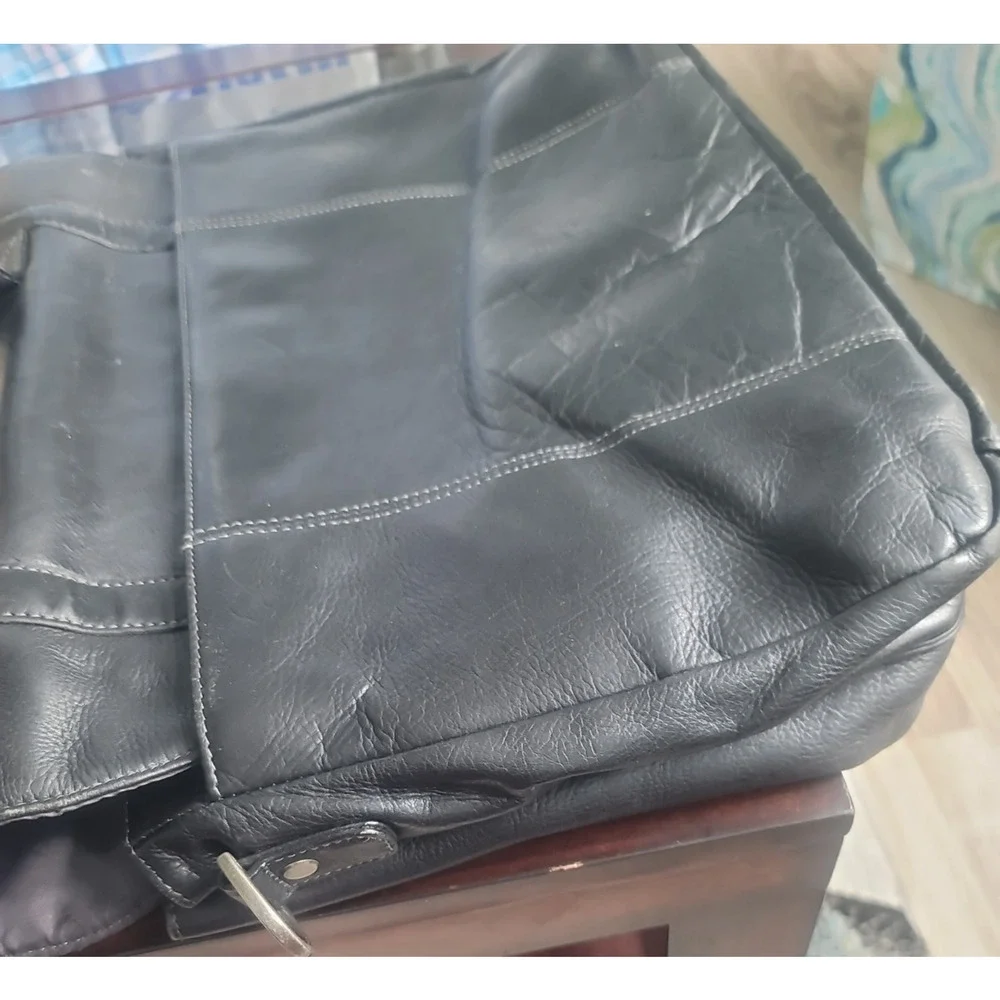 Samsonite vintage messenger